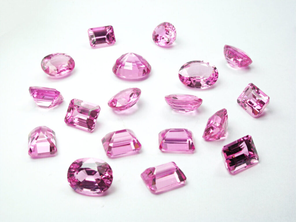 【愛と癒しの結晶】ピンクトルマリンの意味・効果・石言葉|過去を手放し良縁を引き寄せるパワーストーン