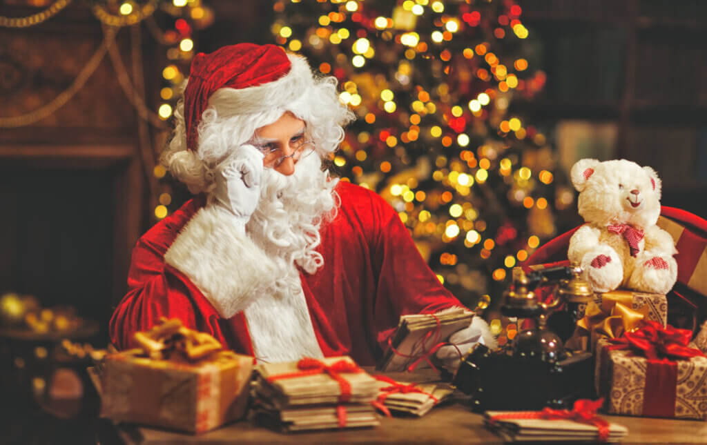 パワーストーンとクリスマス - 魔法の季節が出会うとき|家族や恋人へのプレゼントに!