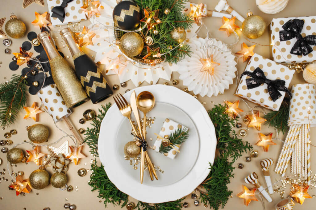 クリスマス パワーストーンを身に着けてパワーアップ! おすすめパワーストーンをご紹介!- 魔法のようなホリデーシーズンを楽しむ方法 -