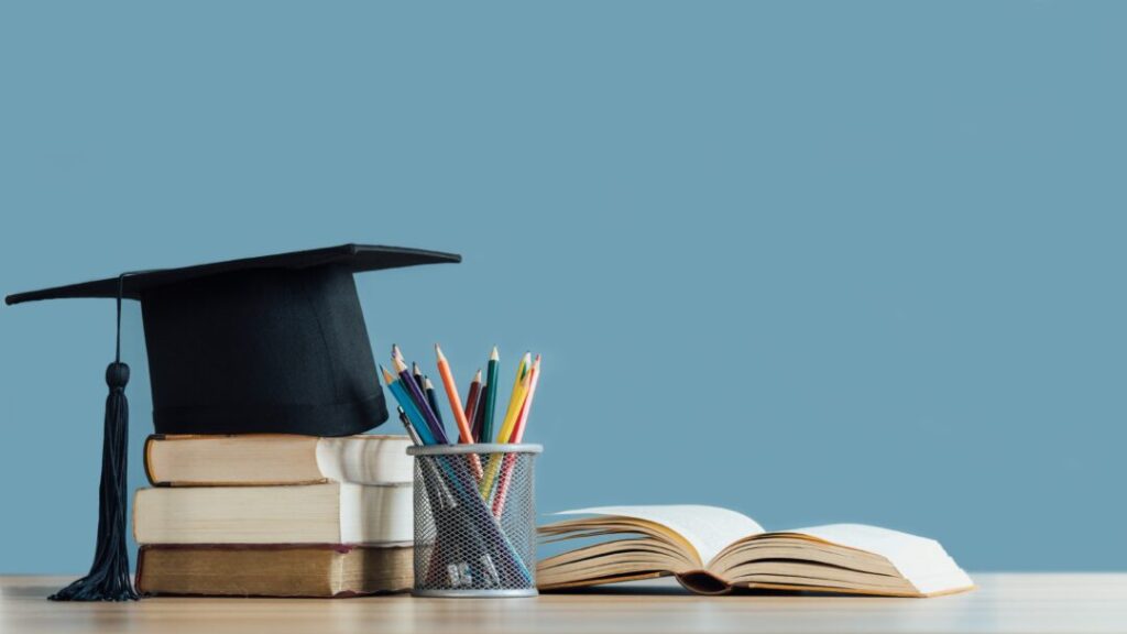 頭が良くなる!?勉強におすすめのパワーストーンをご紹介します!大事な試験のお守りにも