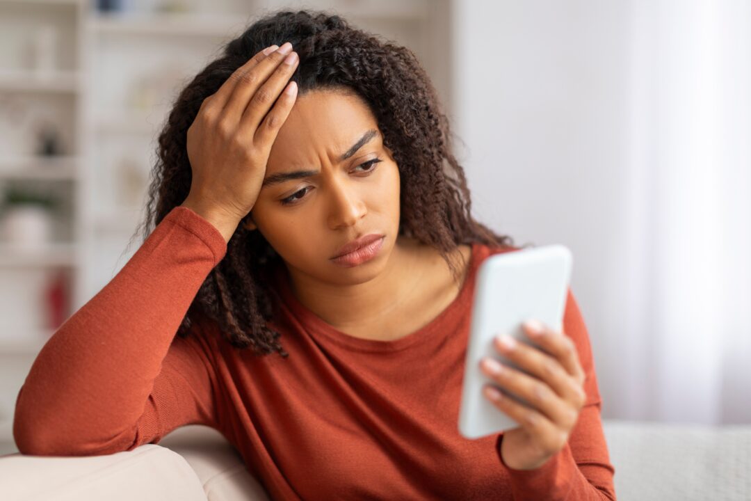 心配性のあなたへ:心を落ち着けるパワーストーン 天然石のすすめとは?