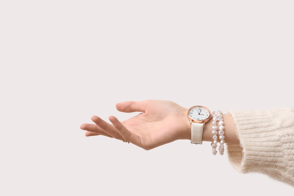 洗練された手元を作る!大人の重ね付けテクニック